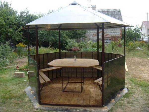 Беседка из металлопрофиля шестигранная