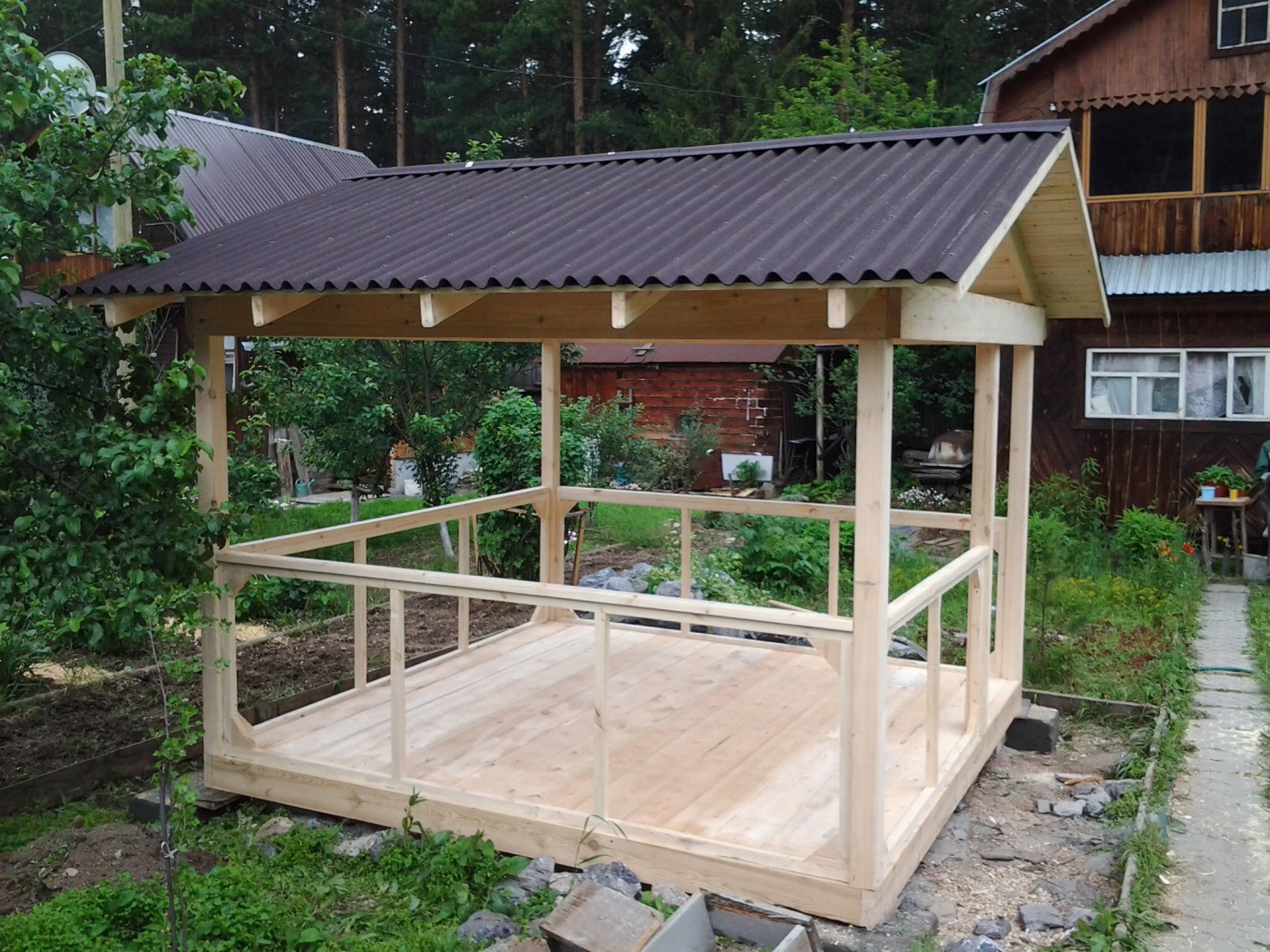 Строительство деревянной беседки своими руками фото