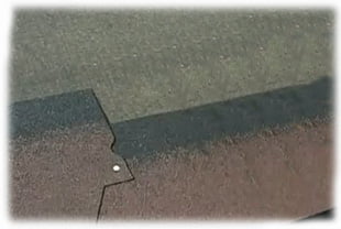 кладется лист мягкой битумной черепицы